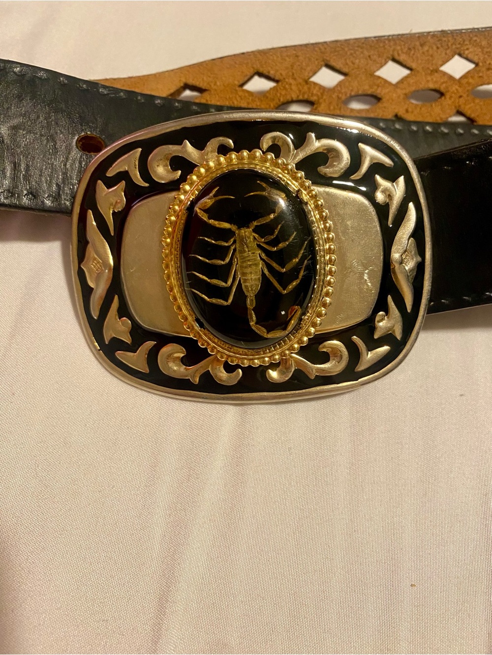 Scorpion belt buckle